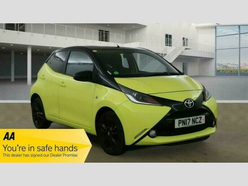 Toyota AYGO  1.0 VVT-i x-cite 3 Yellow Bi-Tone Hatchback 5dr Petrol Manual Euro 6 (68 ps