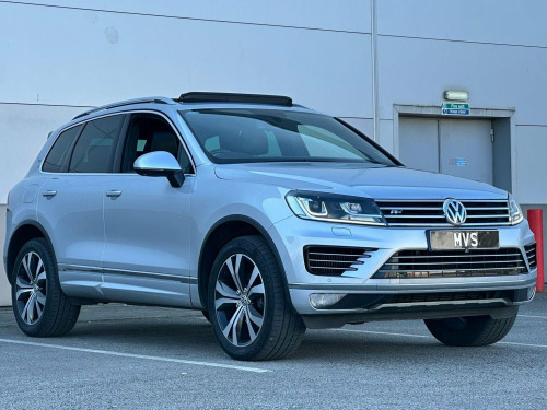 Volkswagen Touareg  3.0 TDI V6 BlueMotion Tech R-Line Tiptronic 4WD Euro 6 (s/s) 5dr
