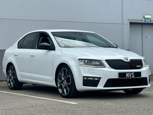 Skoda Octavia  2.0 TDI vRS DSG 4WD Euro 6 (s/s) 5dr (SNav)
