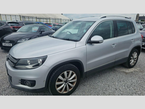 Volkswagen Tiguan  2.0 TDI BlueMotion Tech Match 2WD Euro 5 (s/s) 5dr