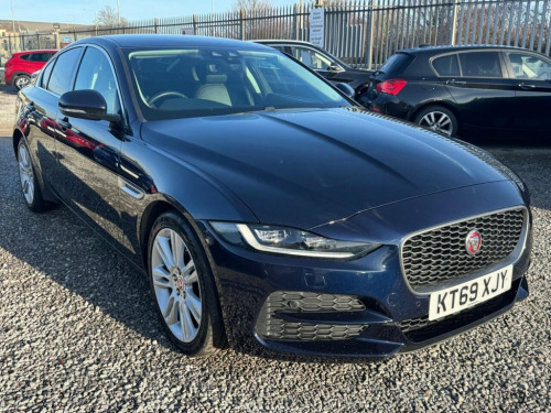 Jaguar XE  2.0 D180 SE Auto Euro 6 (s/s) 4dr