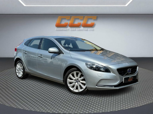 Volvo V40  2.0 D4 SE Lux Nav Hatchback 5dr Diesel Manual Euro