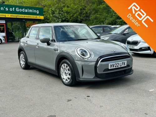 MINI Hatch  1.5 One Classic Hatchback 5dr Petrol Steptronic Eu