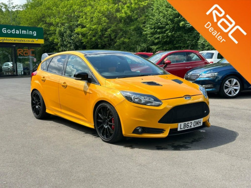 Ford Focus  2.0T EcoBoost ST-2 Hatchback 5dr Petrol Manual Eur