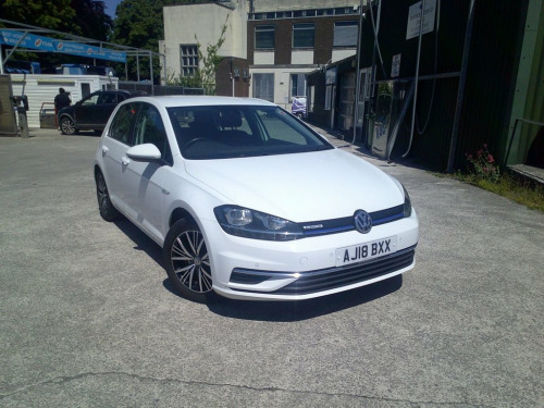 Volkswagen Golf  1.5 TSI EVO SE Nav Hatchback 5dr Petrol Manual Eur