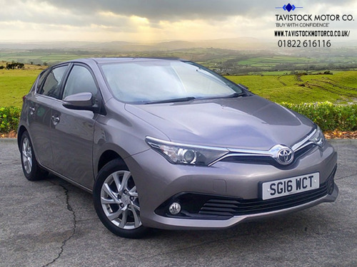 Toyota Auris  1.6 D-4D Icon Hatchback 5dr Diesel Manual Euro 6 ( 