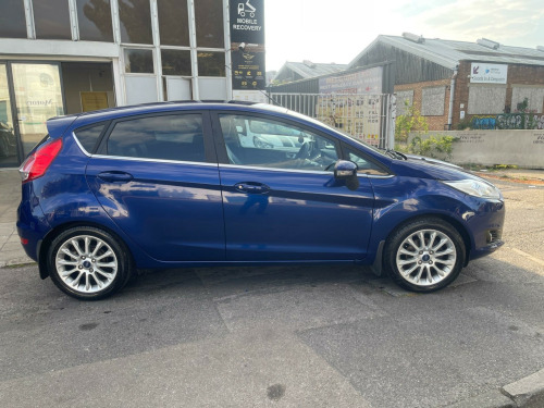 Ford Fiesta  1.0T EcoBoost Titanium X Euro 5 (s/s) 5dr