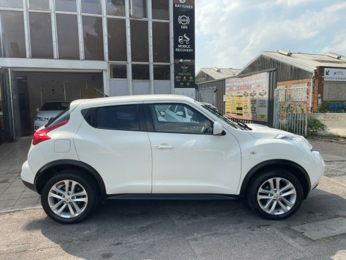 Nissan Juke  1.6 Acenta Premium CVT Euro 5 5dr