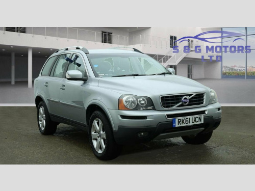 Volvo XC90   