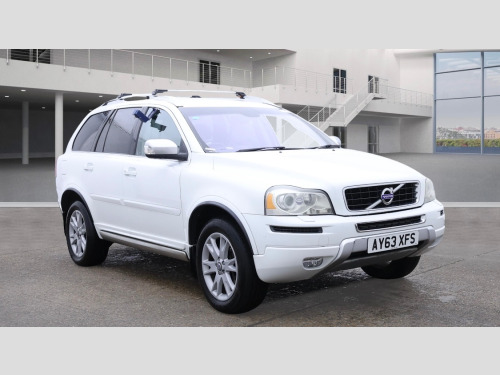 Volvo XC90  2.4 D5 R-Design Nav SUV 5dr Diesel Geartronic 4WD Euro 5 (200 ps)