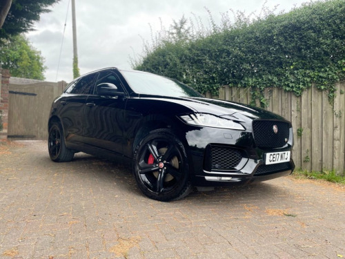 Jaguar F-PACE  3.0 D300 V6 S SUV 5dr Diesel Auto AWD Euro 6 (s/s)