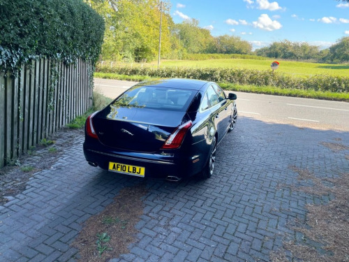 Jaguar XJ  3.0d V6 Portfolio Saloon 4dr Diesel Auto Euro 5 (2