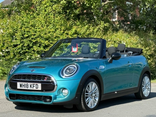 MINI Convertible  2.0 Cooper S Convertible 2dr Petrol Steptronic Eur