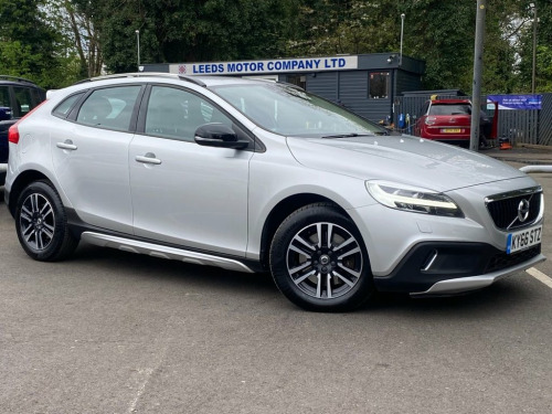 Volvo V40  2.0 D3 Nav Plus Hatchback 5dr Diesel Manual Euro 6