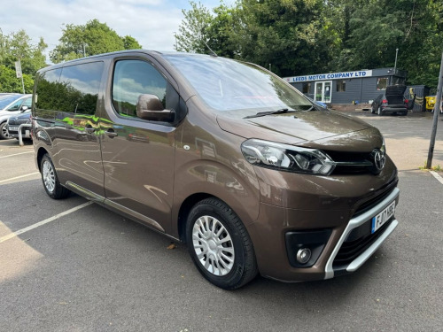 Toyota PROACE Verso  1.6D Shuttle Medium MPV 5dr Diesel Manual MWB Euro