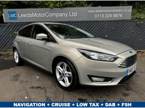 Ford Focus  1.0T EcoBoost Titanium Hatchback 5dr Petrol Manual