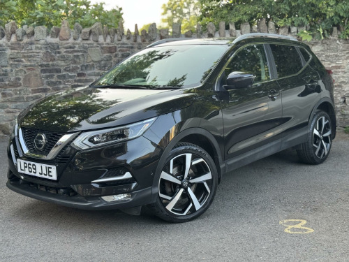 Nissan Qashqai  1.3 DIG-T Tekna SUV 5dr Petrol Manual Euro 6 (s/s) (140 ps)