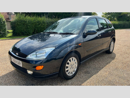 Ford Focus  1.6i 16v Ghia 5dr