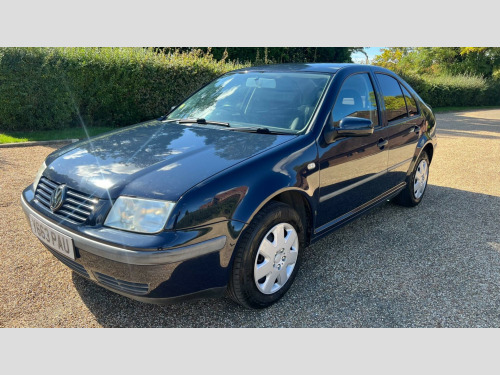 Volkswagen Bora  1.6 S 4dr