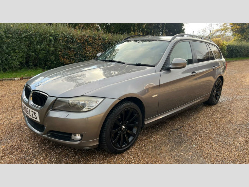 BMW 3 Series  2.0 320d SE Touring Steptronic Euro 5 5dr