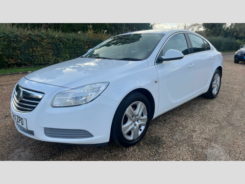Vauxhall Insignia  1.8 16V Exclusiv Euro 5 5dr