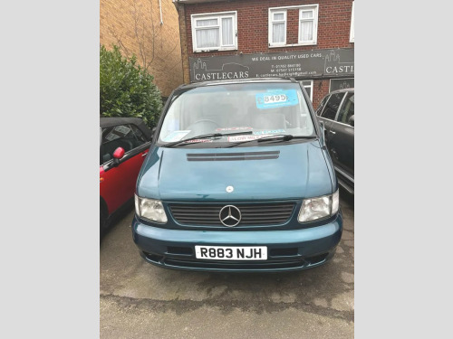 Mercedes-Benz V-Class V230 V230 TREND 5-Door