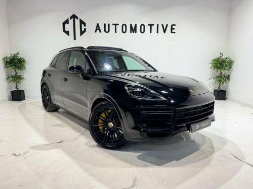 Porsche Cayenne  4.0 V8 E-Hybrid 17.9kWh Turbo S SUV 5dr Petrol Plu
