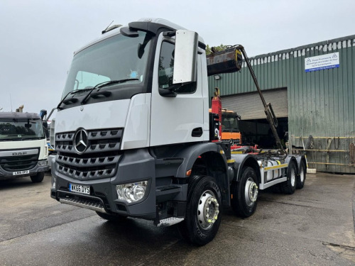 Mercedes-Benz Arocs  2017 Mercedes Arocs 3240 8x4 Hook Loader