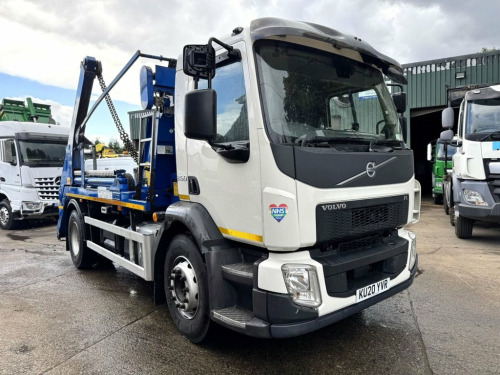 Volvo FL  2020 Volvo FL-250 Skip Loader