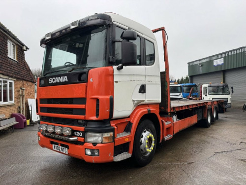 Scania R124  2002 Scania R124L-420 6x2 Beavertail Vehicle 