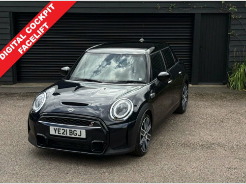 MINI Hatch  2.0 Cooper S Exclusive Hatchback 5dr Petrol Steptr