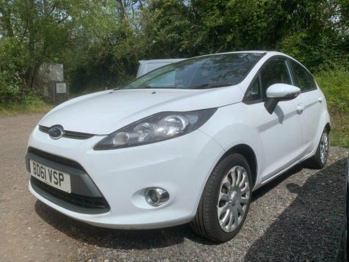 Ford Fiesta  1.25 Edge Hatchback 5dr Petrol Manual (127 g/km, 5
