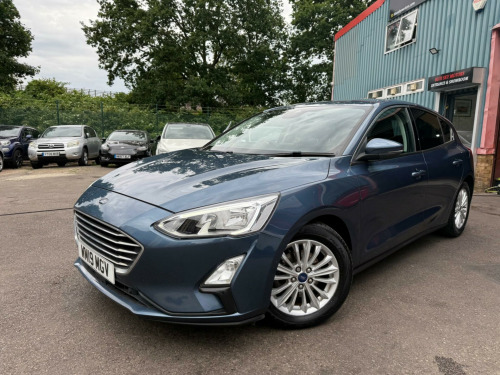Ford Focus  1.0T EcoBoost Titanium Auto Euro 6 (s/s) 5dr