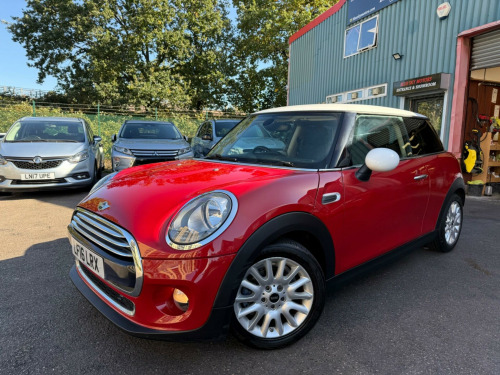 MINI Hatch  1.5 Cooper Auto Euro 6 (s/s) 3dr