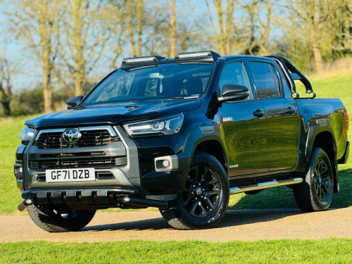 Toyota Hi-Lux  2.8 D-4D Invincible X Auto 4WD Euro 6 (s/s) 4dr
