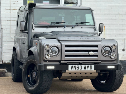 Land Rover 90  2.4 TDCi XS Station Wagon 3dr Diesel Manual 4WD SWB Euro 4 (122 bhp)