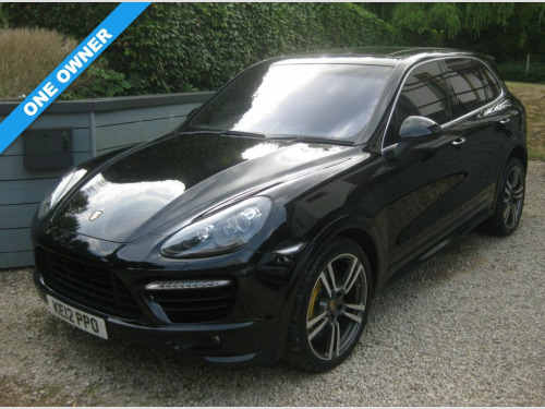 Porsche Cayenne  4.8 Tiptronic S Ceramic Brakes Wheel Arch extensio