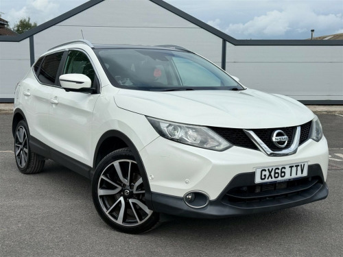 Nissan Qashqai  1.2 DIG-T Tekna XTRON 2WD Euro 6 (s/s) 5dr