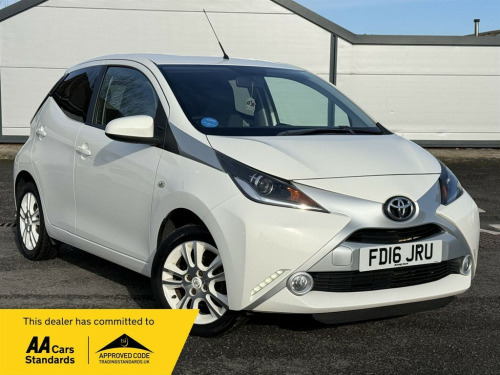 Toyota AYGO  1.0 VVT-i x-pure Euro 6 5dr 