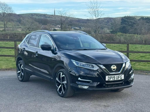 Nissan Qashqai  1.3 DIG-T Tekna SUV 5dr Petrol Manual Euro 6 (s/s)