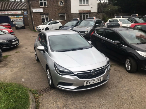Vauxhall Astra  1.4i Design Hatchback 5dr Petrol Manual Euro 6 (100 ps)