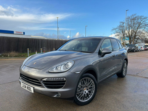 Porsche Cayenne  4.2 TD V8 S SUV 5dr Diesel TiptronicS 4WD Euro 5 (s/s) (382 ps) Full up wit