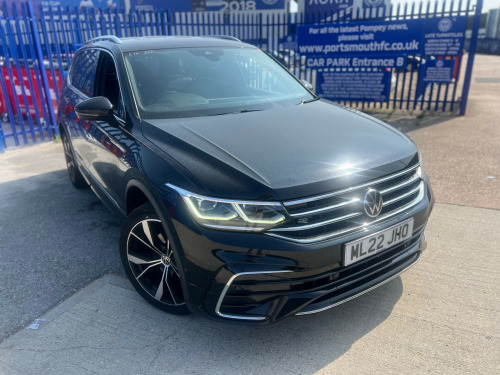 Volkswagen Tiguan  2.0 TDI R-Line SUV 5dr Diesel DSG Euro 6 (s/s) (150 ps)