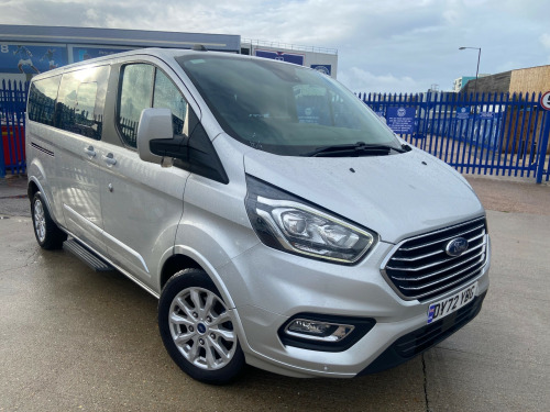 Ford Tourneo Custom  2.0 320 EcoBlue Titanium Minibus Double Cab 5dr Diesel Auto L2 Euro 6 (s/s) 