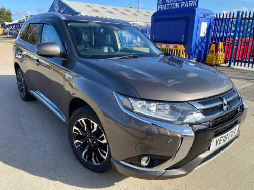 Mitsubishi Outlander  2.0h 12kWh 4hs SUV 5dr Petrol Plug-in Hybrid CVT 4WD Euro 6 (s/s) (200 ps)