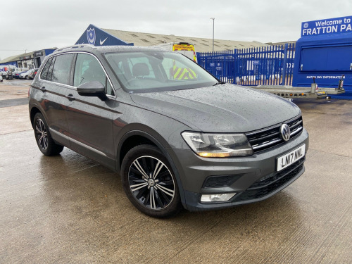 Volkswagen Tiguan  1.4 TSI BlueMotion Tech SE Navigation SUV 5dr Petrol Manual Euro 6 (s/s) (1 