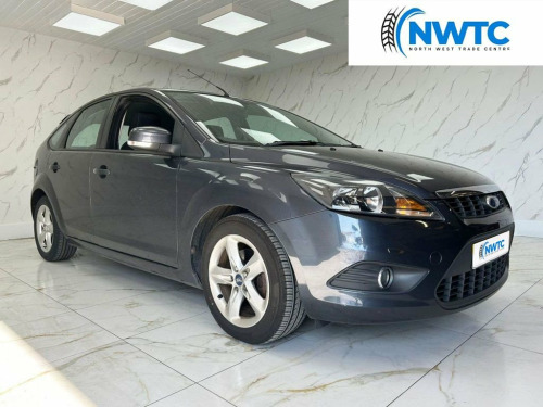 Ford Focus  1.6 Zetec Hatchback 5dr Petrol Manual (161 g/km, 9