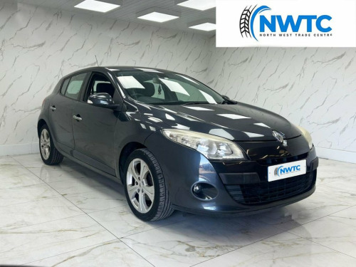 Renault Megane  **MAKE US AN OFFER!!**1.6 16V Dynamique Hatchback 