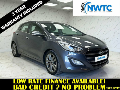 Hyundai i30  1.6 CRDi Blue Drive Premium Hatchback 5dr Diesel M