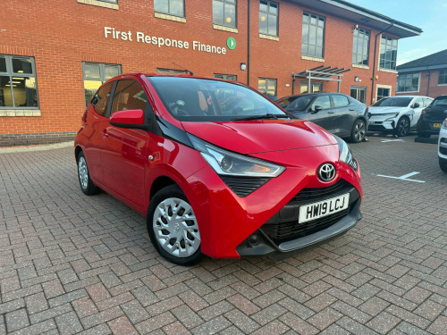 Toyota AYGO  1.0 VVT-i x-play Hatchback 5dr Petrol Manual Euro 6 (71 ps) 